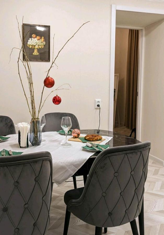 Old Town-Booking Apartment Tbilisi Eksteriør bilde