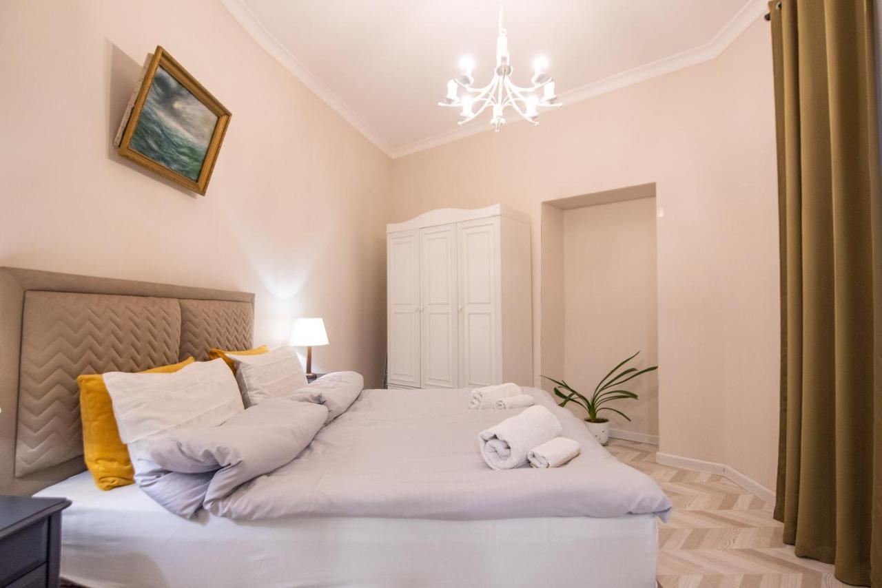 Old Town-Booking Apartment Tbilisi Eksteriør bilde